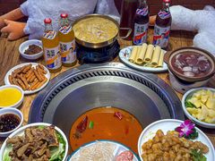 -山河屯铁锅炖·非遗铁锅炖(华强北店)