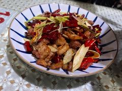 香茅草五花肉-蜗牛小馆醉乡民谣云南菜(惠新西里店)