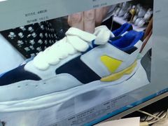 -翰皇直营洗衣洗鞋(望京鹿港店)