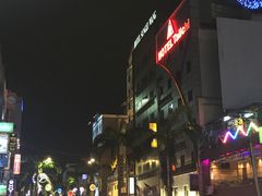 -武吉免登购物中心