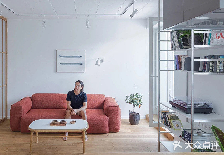 今日分享[礼花]入户衣柜清新自然，障子门隔断，卫生间超有质感！