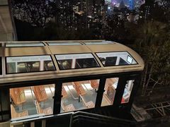 -山顶缆车