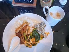 -唐拉雅秀酒店-西锦汇空中BBQ·思创餐厅