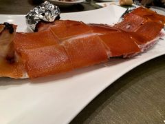 片皮烤乳猪-御宝轩(益丰·外滩源店)
