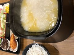 -阿香米线(大唐西市大润发店)
