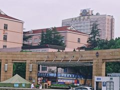 -上海外国语大学(虹口校区)