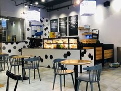 大堂-HELLO 27 意面·沙拉·帕尼尼