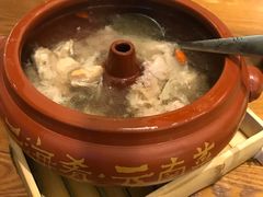 云南经典汽锅鸡-云海肴·汽锅鸡·云南菜(苏州中心店)