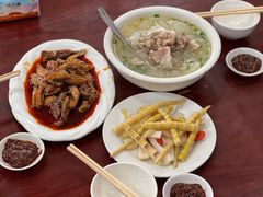 -荣生萝卜汤饭店