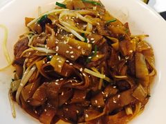 -新大咀港式茶餐厅(宝山万达店)