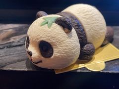 -雍容荟帝王蟹活龙虾展台自助(IFS黑金店)