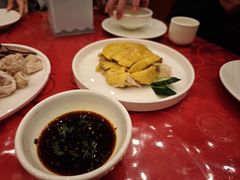 -侬佳蒸菜馆(听潮店)