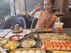 -草家酱蟹炭火烤肉店(珲春南路二店)