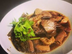 -Kha Mu Charoensang(Silom)