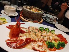 咸蛋黄波斯顿龙虾-维园悦谱·海派家常菜(乌鲁木齐南路店)