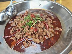 -大众跷脚牛肉馆·非遗传承单位(峨眉山店)