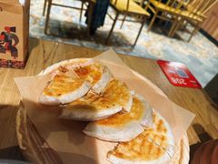 土家牛肉饼-吃饭皇帝大·土家民族菜(温州万象城店)