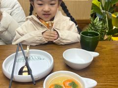 -云海肴·汽锅鸡·云南菜(天山百盛优客店)