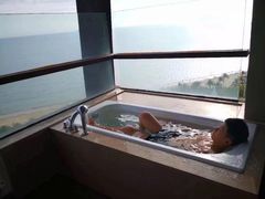 -三亚湾海居铂尔曼度假酒店