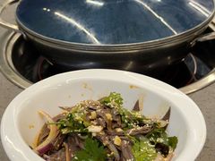 -郑猛记石岐鸽主题餐厅(长江店)
