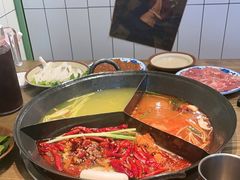 -巴卤社老火锅(财富店)