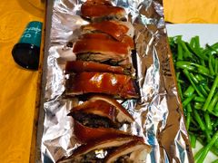 四更烤乳猪-东方之猪四更烤乳猪(金垦总店)