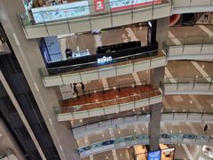 -上海来福士广场