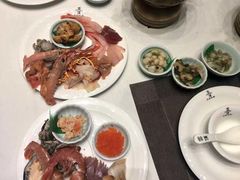 -云顶旋转自助景观餐厅