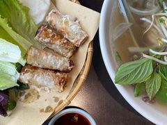 -大头虾越式风味餐厅(光明广场店)