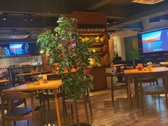 大堂-JINNS锦时 steak&pizza(浸信会礼拜堂旧址店)