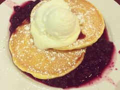 -Pancakes on the rocks(Darling Harbour)