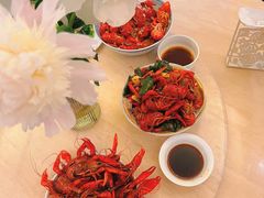 黄焖龙虾-沪小胖小龙虾(淮海中路旗舰店)