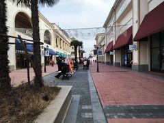 -百联奥特莱斯广场(南京店)