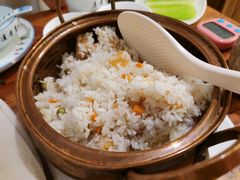 土豆焖饭-滇香肴·云南菜蒸汽石锅鱼(云南北路店)