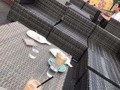 -UNI UNI(环亚凯瑟琳店)