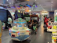 -反斗乐园π·电玩·高空拓展·蹦床(龙华天虹店)