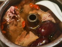 -云海肴·汽锅鸡·云南菜(天山百盛优客店)