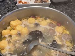 -一席地·本地鸡窝·杭帮鸡火锅(萧山银隆百货店)