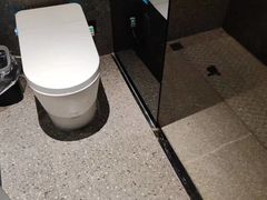 -万泊酒店(长沙五一广场国金中心店)