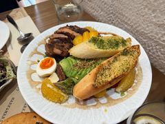 -Mark&Mars Restaurant