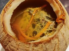 泰式椰皇炖乌鸡汤-陈鹏鹏潮汕菜(宝安机场T3航站楼店)