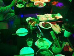 -唯爱KTV聚会餐厅(仙林东城汇店)