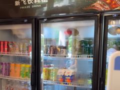 -胡须佬鸡煲四季火锅店(石厦西村直营店)