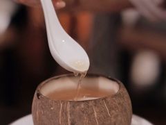 椰皇老鸡炖花胶-广州柏悦酒店·悦景轩·粤菜餐厅