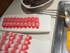 -海底捞火锅鲜切牛肉主题店(长寿路店)