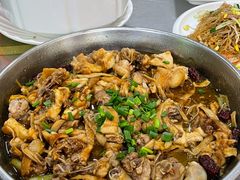 -鲤鱼塘农家山庄