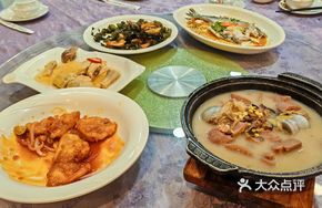 Lotus Root with Pork Shank