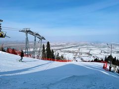 -丝绸之路山地度假区滑雪场