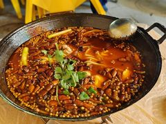-鸿顺老铁锅美蛙鱼府(解放碑店)