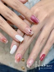 -花岐款式专研健康美甲沙龙